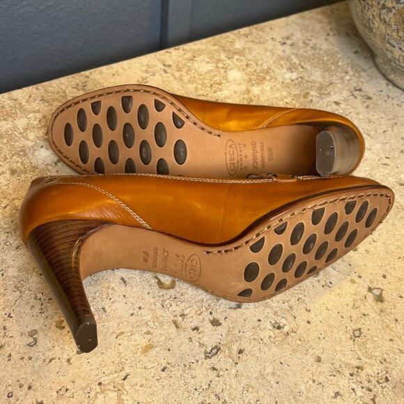 Joan & David Circa Brown CJ Gallagher Leather Buckle Stacked Heel Shoe 9 1/2 M - Picture 6 of 6